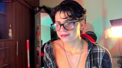 Snapshot of mar_alexis chatting on February 14, 1:13 am mar_alexis online show from February 14, 1:13 am