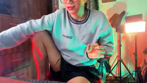 Snapshot of mar_alexis chatting on February 28, 11:00 am mar_alexis online show from February 28, 11:00 am