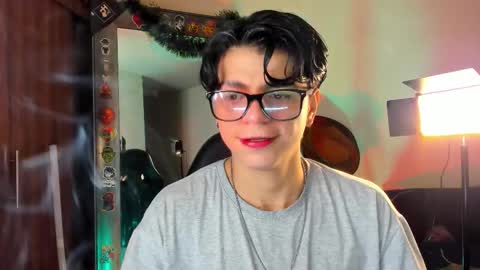 Snapshot of mar_alexis chatting on March 1, 11:34 am mar_alexis online show from March 1, 11:34 am