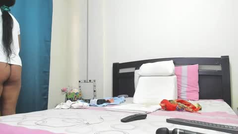 Mara online show from October 6, 2:58 pm