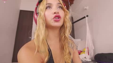 Mara Independent Model online show from January 6, 4:54 pm