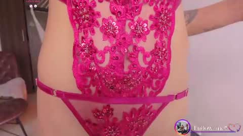 Snapshot of mara__ross chatting on July 28, 6:20 pm Mara Independent Model online show from July 28, 6:20 pm
