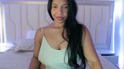 Snapshot of mara_sex chatting on May 17, 9:17 am pao online show from May 17, 9:17 am