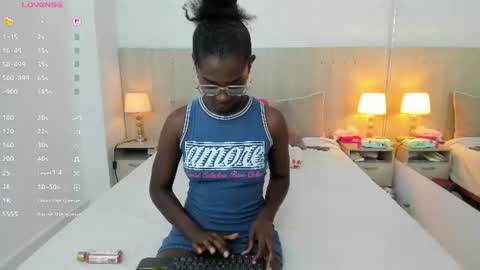 Mara Sinclair online show from July 27, 7:32 pm