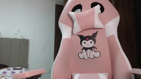 Marcela independent online show from February 12, 11:30 pm