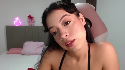 Marcela independent online show from March 3, 2:04 am