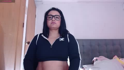 Snapshot of maraa_lee chatting on January 13, 8:37 pm maraa_lee online show from January 13, 8:37 pm