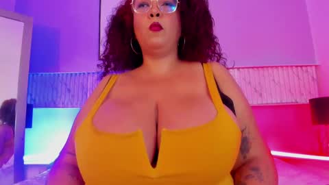 Mrs. Sweet online show from February 26, 2:15 am