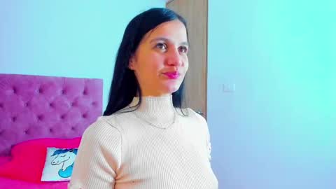 Snapshot of marahanson chatting on October 5, 6:34 am Mara hanson  online show from October 5, 6:34 am