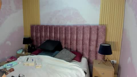 maralinette22 online show from February 12, 11:49 am