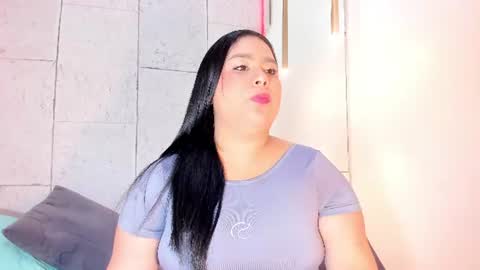 maralinette22 online show from July 24, 10:35 am