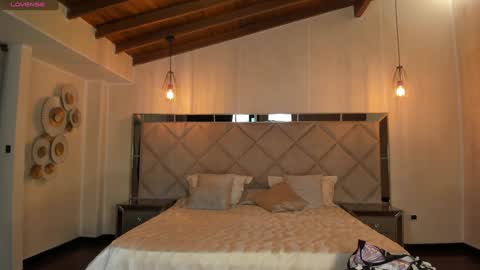 MARA  online show from February 7, 1:25 am