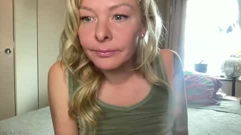 Snapshot of marasecrets chatting on March 17, 3:15 pm marasecrets online show from March 17, 3:15 pm