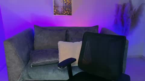 Mara online show from July 13, 9:06 pm