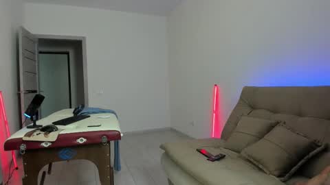 Snapshot of marc105100 chatting on October 30, 10:16 am alex marvelxx online show from October 30, 10:16 am