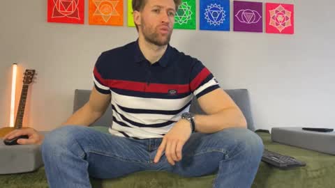 Snapshot of marc105100 chatting on February 12, 8:20 am alex marvelxx online show from February 12, 8:20 am