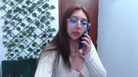Snapshot of marce_bunny chatting on January 8, 9:50 pm Marcela online show from January 8, 9:50 pm