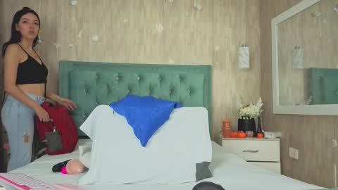 Snapshot of marcelaa_fox chatting on November 22, 7:02 pm Marcela online show from November 22, 7:02 pm