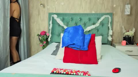 Snapshot of marcelaa_fox chatting on December 1, 7:52 pm Marcela online show from December 1, 7:52 pm