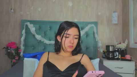 Snapshot of marcelaa_fox chatting on December 18, 10:16 pm Marcela online show from December 18, 10:16 pm