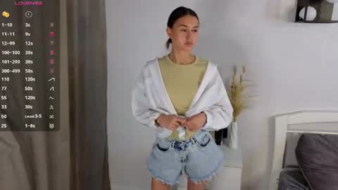 Snapshot of marcelarichard chatting on June 10, 3:07 am Millie online show from June 10, 3:07 am