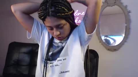 Snapshot of marceline_abadeer00 chatting on December 6, 6:50 pm Michell Dayan online show from December 6, 6:50 pm