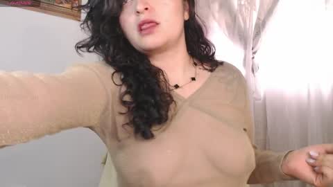 Snapshot of marceline_uu chatting on May 25, 7:20 pm M A R C I online show from May 25, 7:20 pm