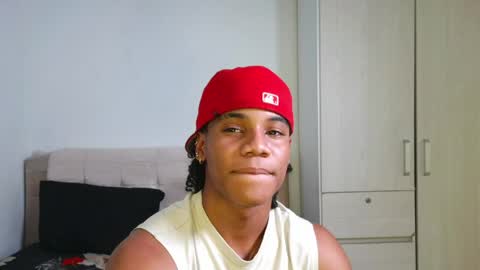 Snapshot of marcelo_dosantos77 chatting on April 7, 5:57 pm MARCELO online show from April 7, 5:57 pm