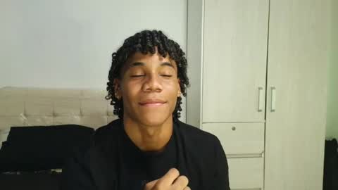 Snapshot of marcelo_dosantos77 chatting on May 28, 1:41 pm MARCELO online show from May 28, 1:41 pm