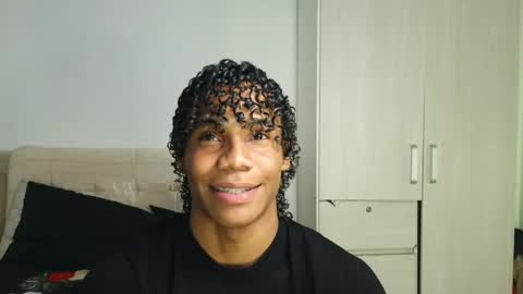 Snapshot of marcelo_dosantos77 chatting on May 30, 9:34 pm MARCELO online show from May 30, 9:34 pm