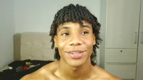 Snapshot of marcelo_dosantos77 chatting on July 5, 4:19 am MARCELO online show from July 5, 4:19 am