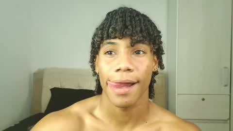 Snapshot of marcelo_dosantos77 chatting on July 12, 9:06 pm MARCELO online show from July 12, 9:06 pm