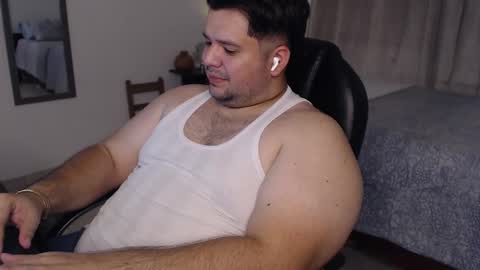 Snapshot of marcobearson chatting on March 19, 8:46 pm Marcos online show from March 19, 8:46 pm