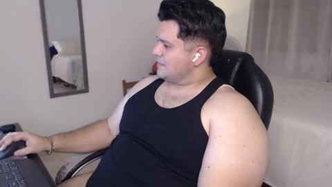 Snapshot of marcobearson chatting on March 23, 9:19 pm Marcos online show from March 23, 9:19 pm