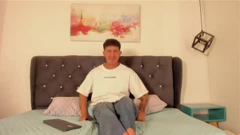 Snapshot of marcos_vieyra chatting on June 11, 9:13 pm marcos_vieyra online show from June 11, 9:13 pm