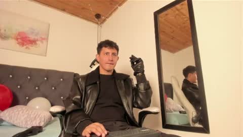 marcos_vieyra online show from July 1, 7:24 pm