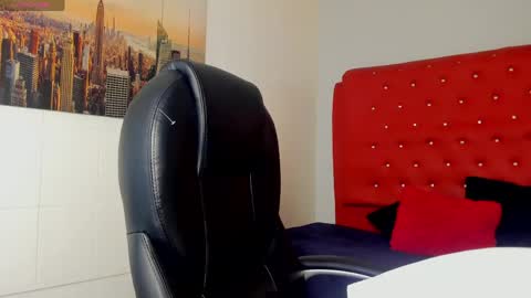 marcoviolet online show from June 7, 11:25 am