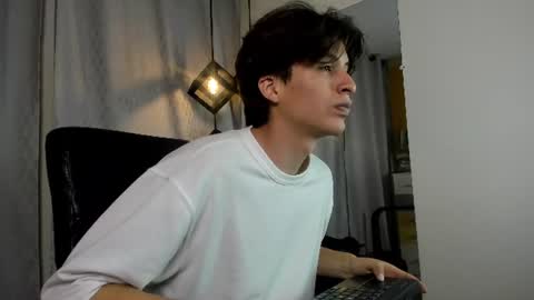 marcoviolet online show from June 24, 7:46 pm