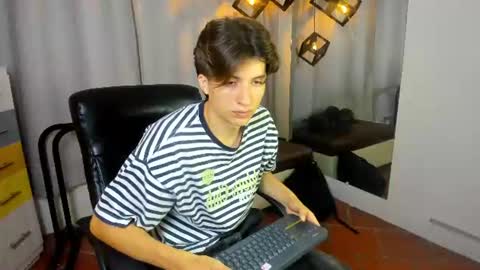 marcoviolet online show from July 9, 7:40 pm
