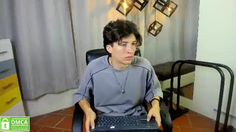 marcoviolet online show from July 25, 8:06 pm