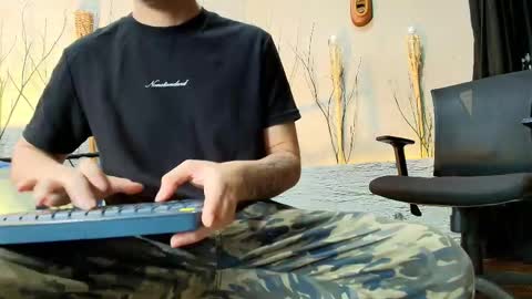 Snapshot of marcovitto chatting on October 2, 11:39 am marcovitto online show from October 2, 11:39 am