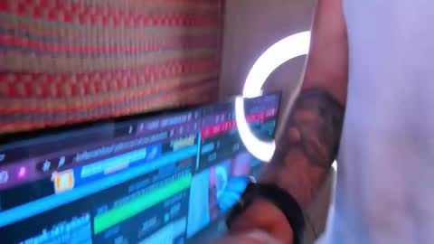 Snapshot of marcovitto chatting on November 22, 7:46 pm marcovitto online show from November 22, 7:46 pm