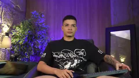Marco and Ethan online show from June 24, 4:33 am