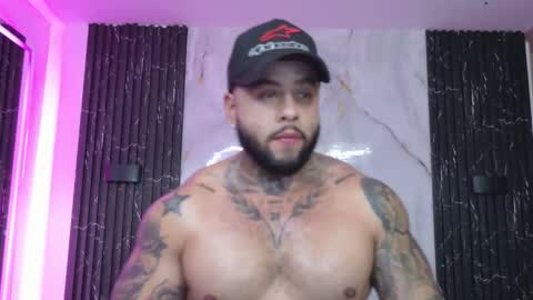 Snapshot of marcus_fit1 chatting on June 2, 7:05 pm Marcus online show from June 2, 7:05 pm