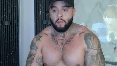 Snapshot of marcus_fit1 chatting on June 16, 9:17 pm Marcus online show from June 16, 9:17 pm