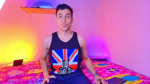 Marcus Hanks online show from October 27, 4:05 am