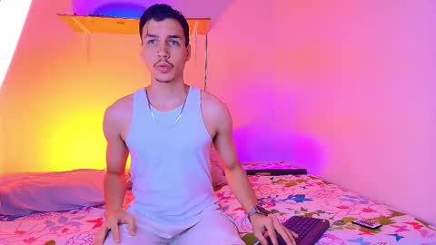 Marcus Hanks online show from November 10, 4:00 am