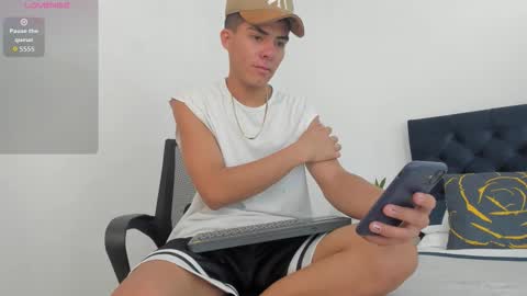 marcus_moreno online show from November 26, 7:15 pm