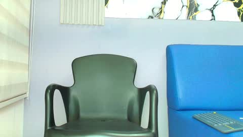 Snapshot of marcus_smithh chatting on November 12, 5:08 am marcus_smithh online show from November 12, 5:08 am