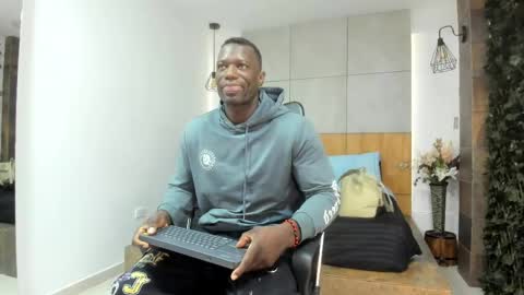 Marcusssss online show from May 19, 11:38 am